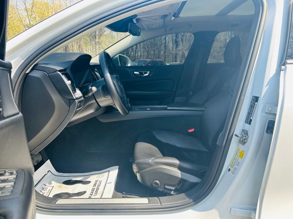 2020 Volvo S60 T5 Momentum