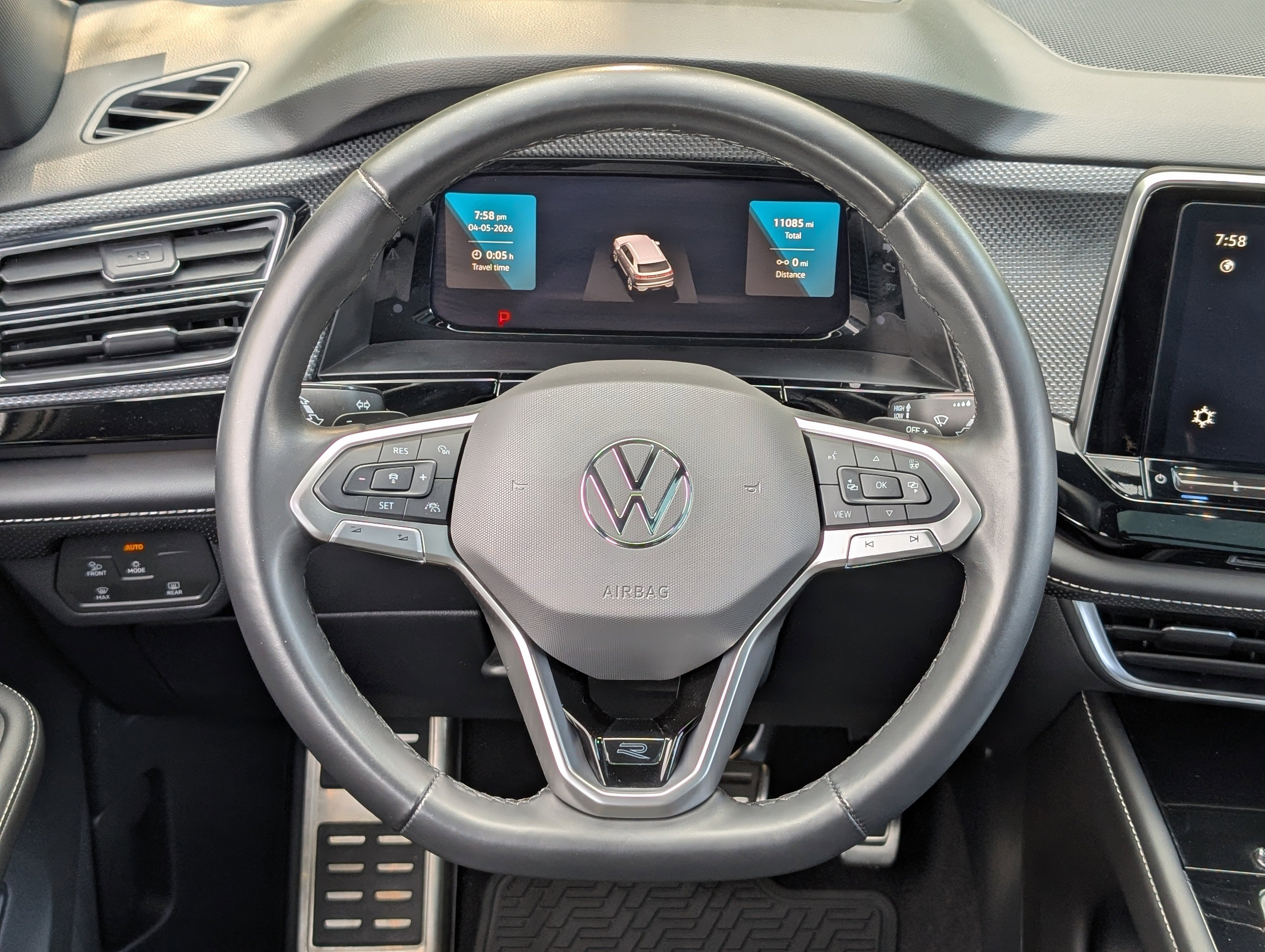 2024 Volkswagen Atlas Cross Sport SEL Premium R-Line