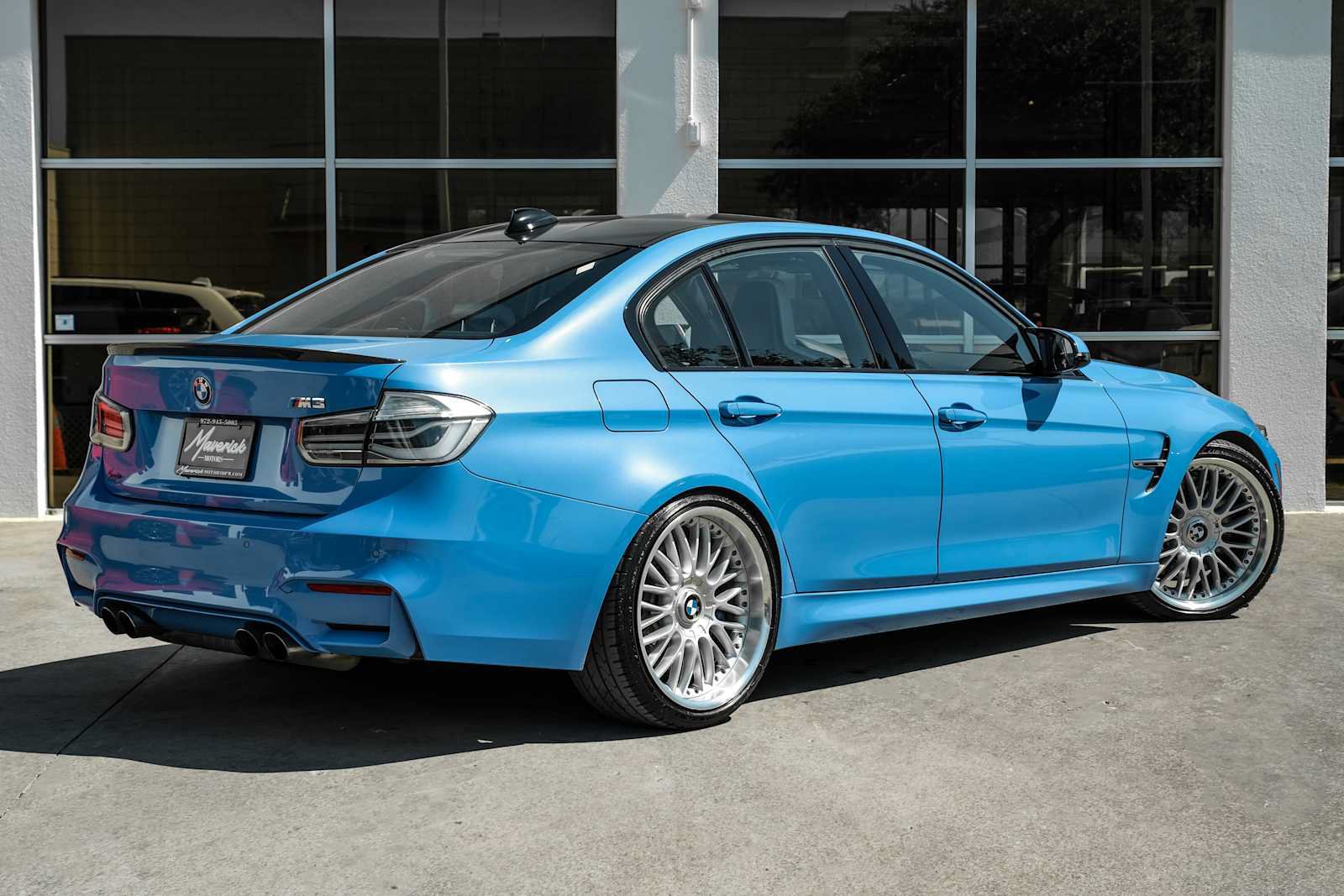 Photo 8