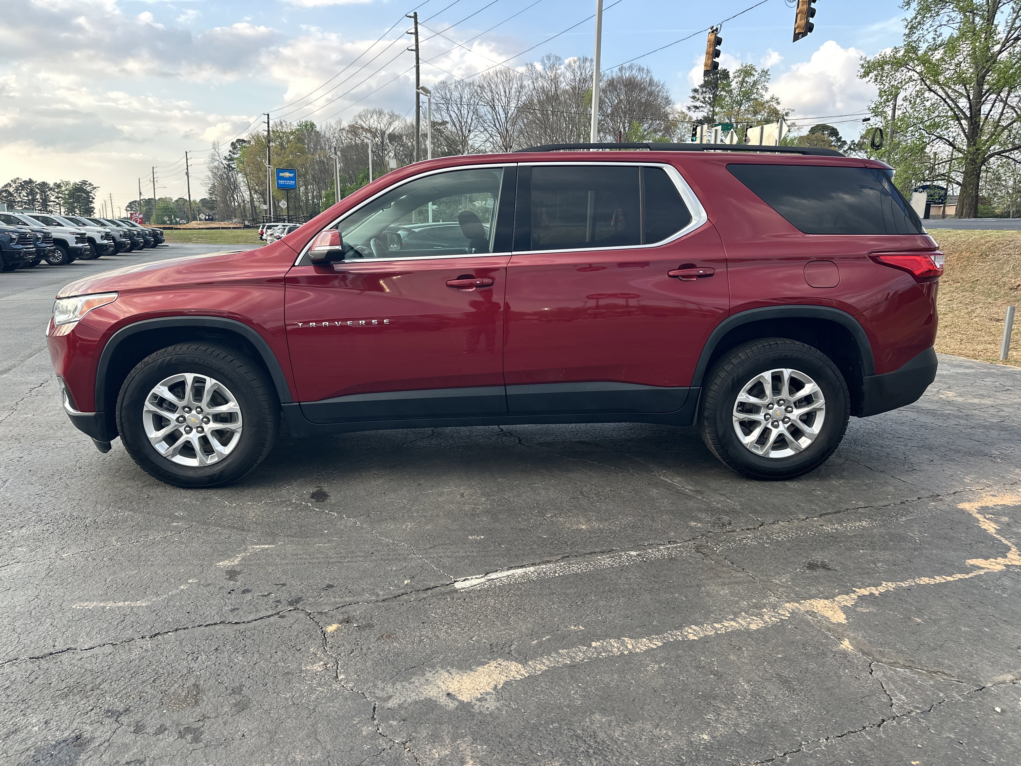 2021 Chevrolet Traverse LT