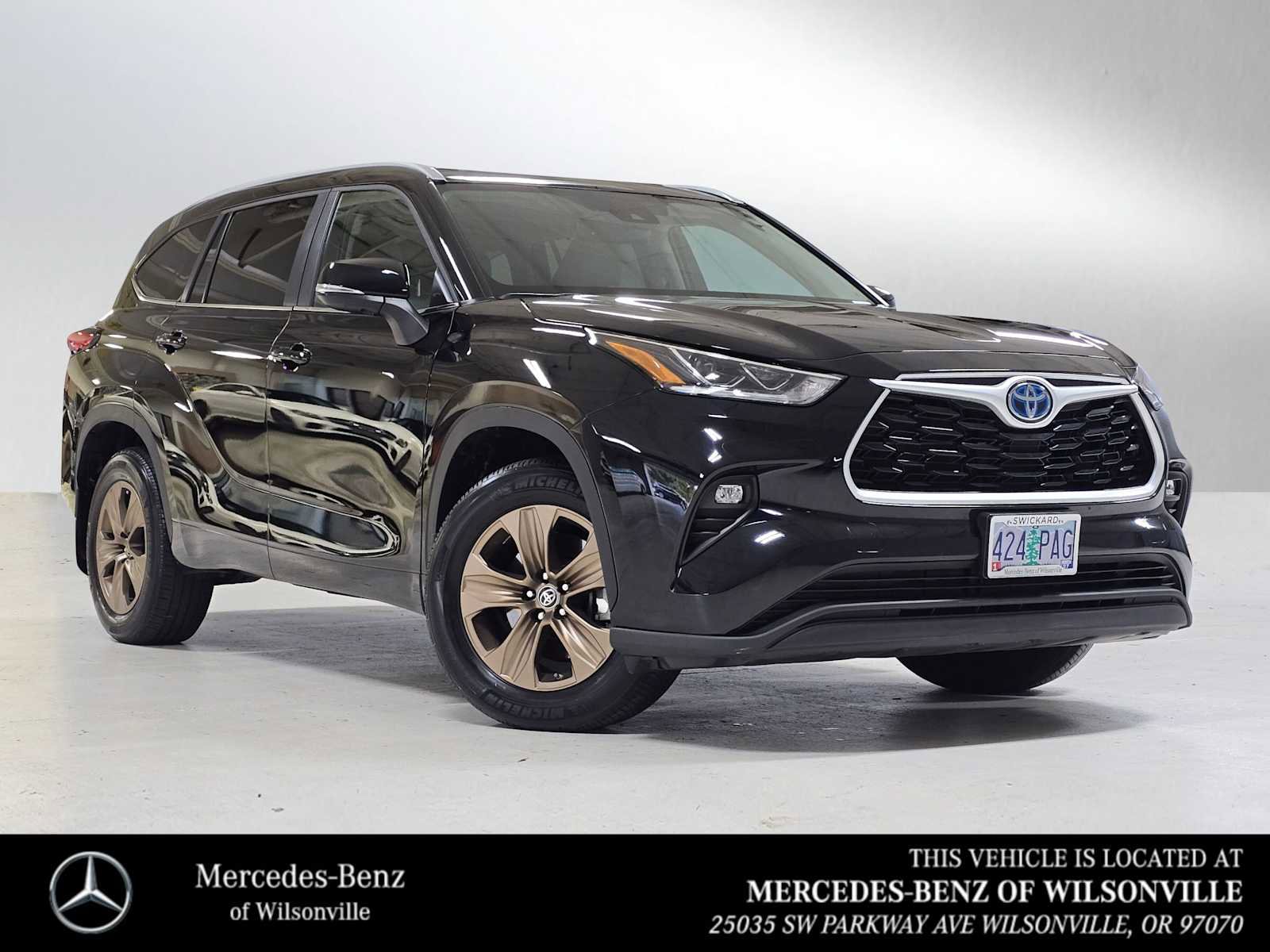 2023 Toyota Highlander Hybrid Bronze Edition