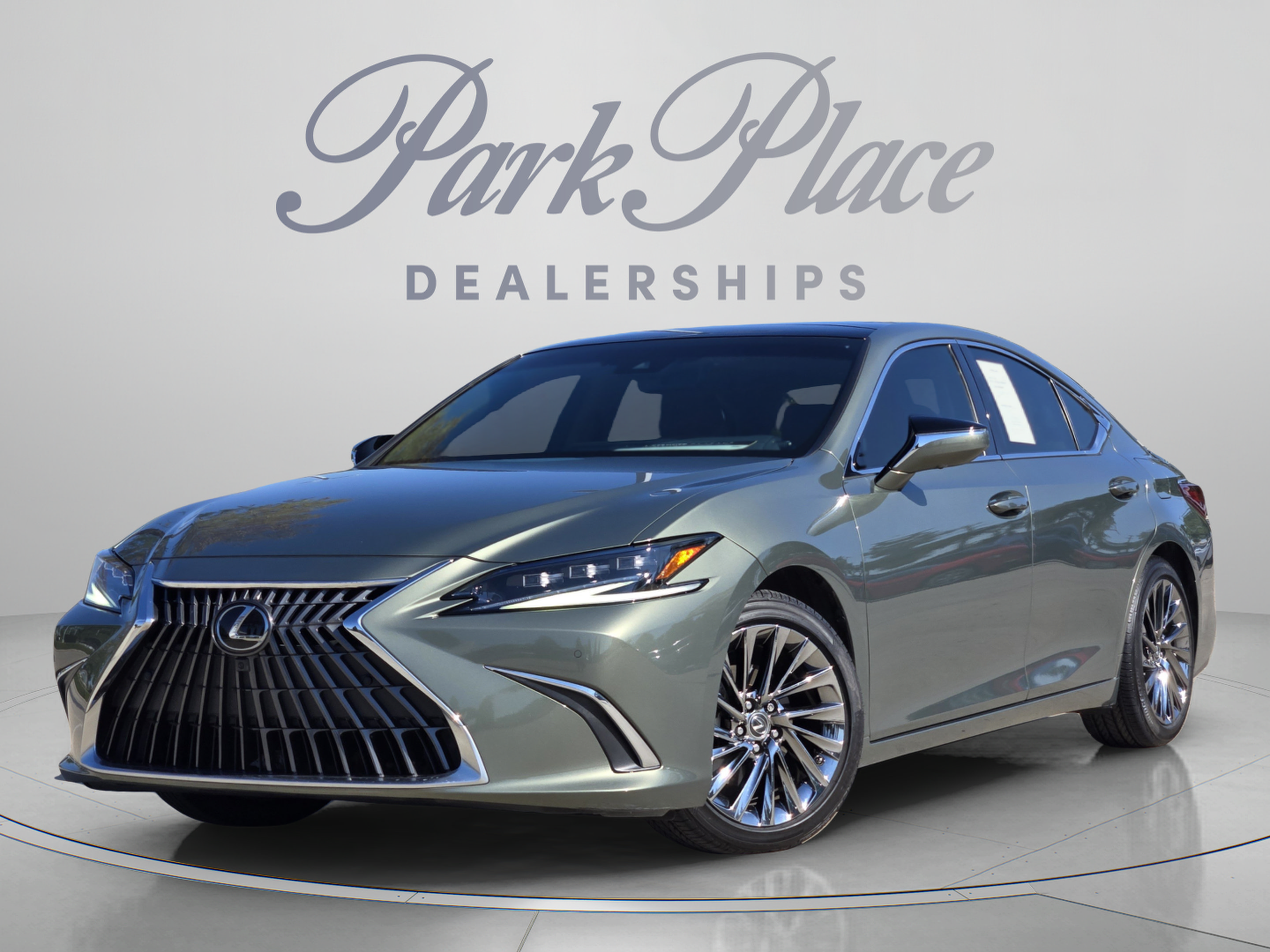Used 2024 Lexus ES 350 Ultra Luxury w/ Accessory Package (Z2)