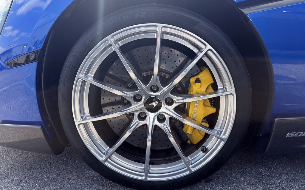 Used 2020 McLaren 600LT Spider photo 31