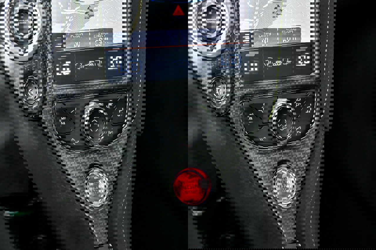 Used 2021 McLaren 765LT photo 36