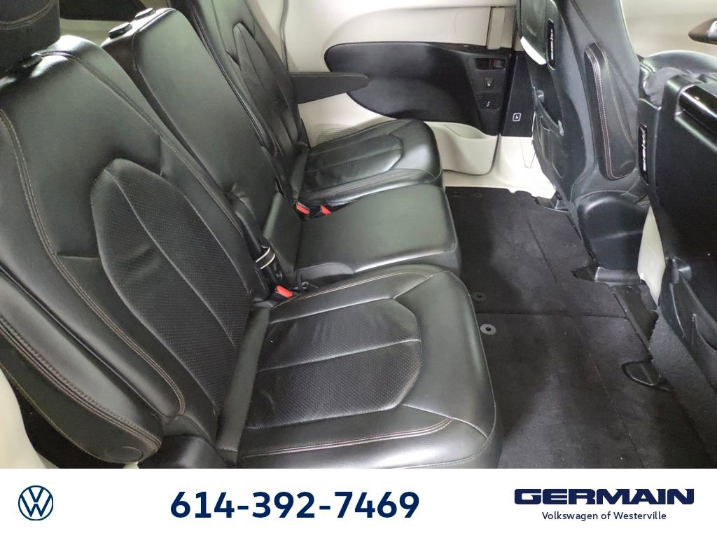 2017 Chrysler Pacifica Touring-L Plus