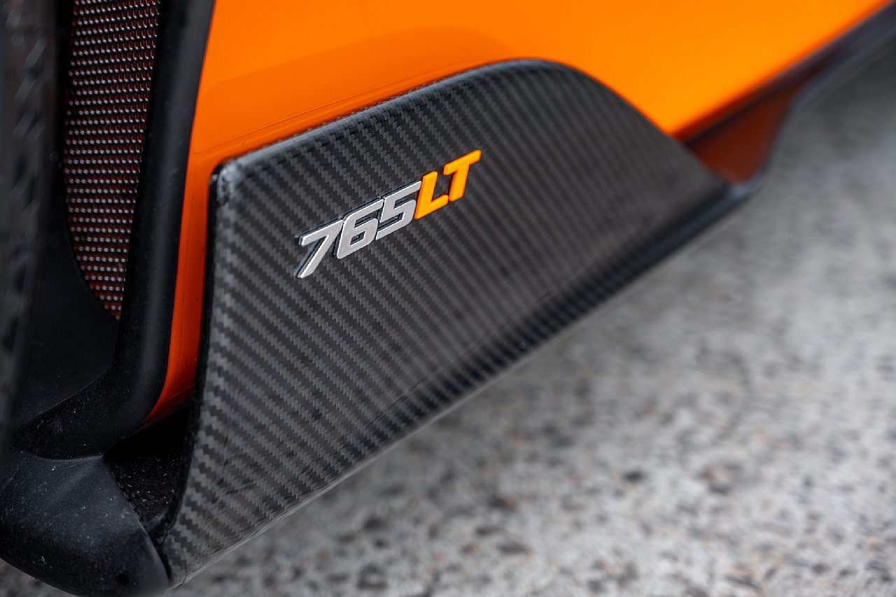 Used 2022 McLaren 765LT photo 16