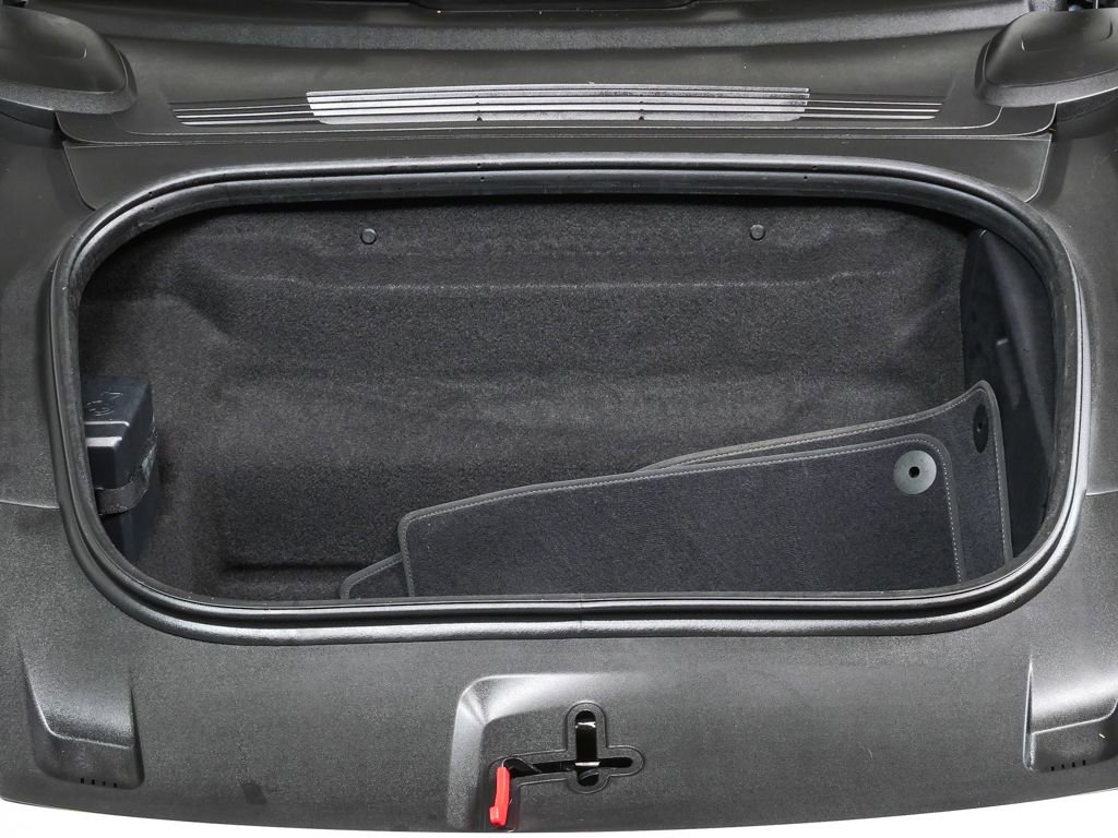 2025 Porsche 911 Carrera