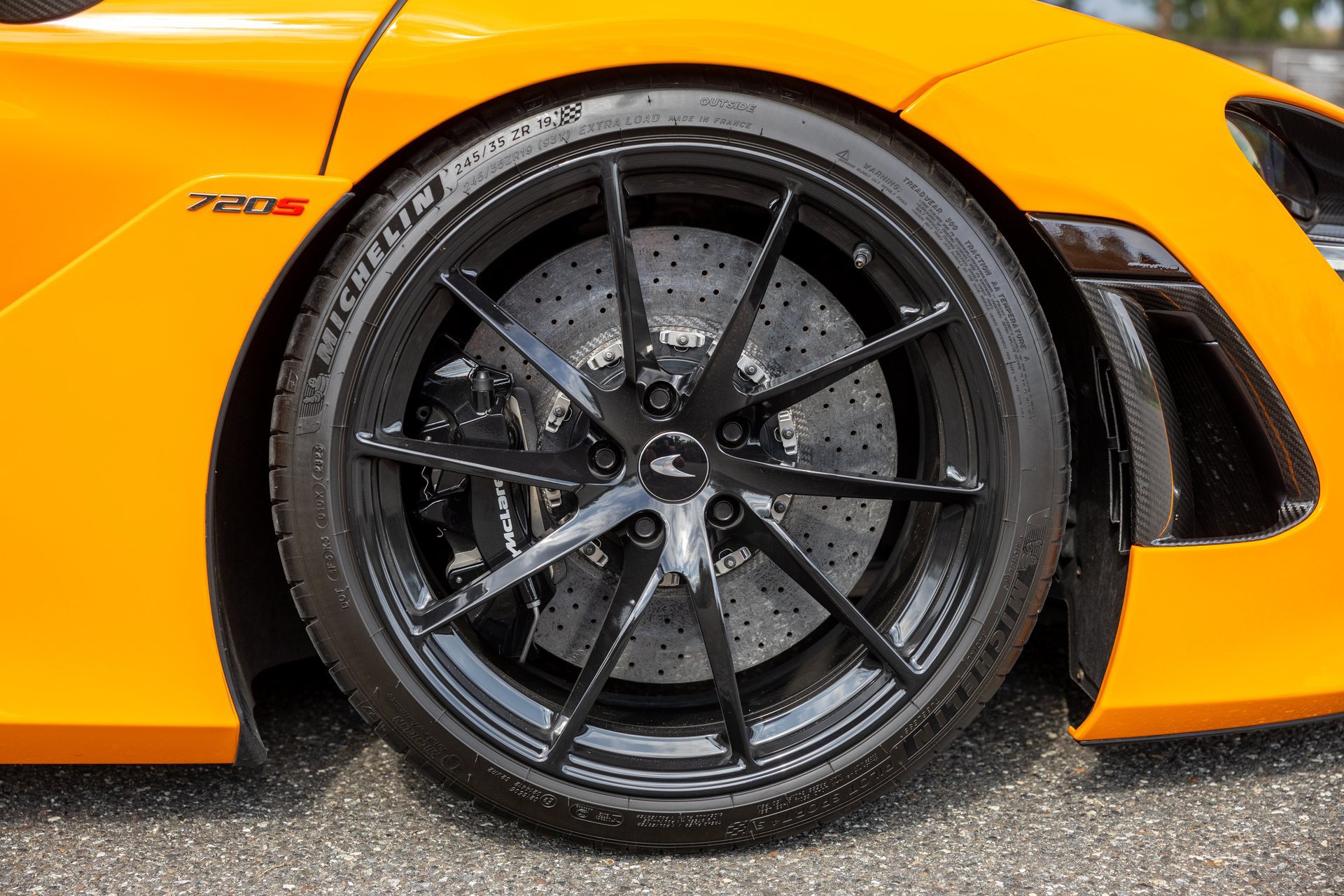 Used 2019 McLaren 720S photo 38