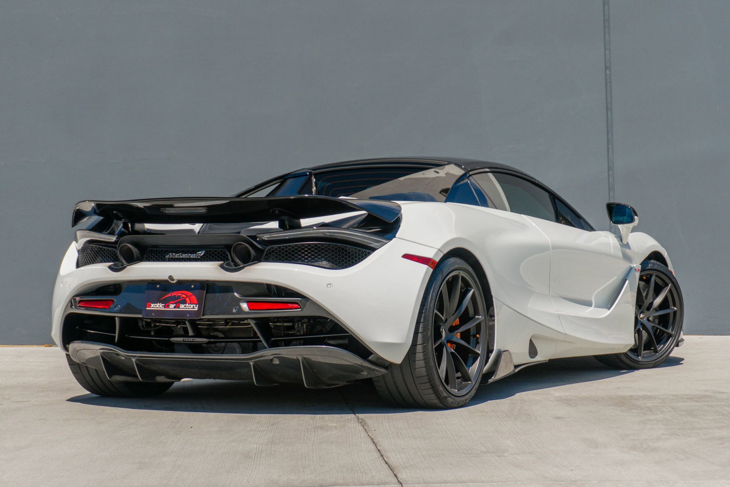 Used 2021 McLaren 720S Spider photo 8