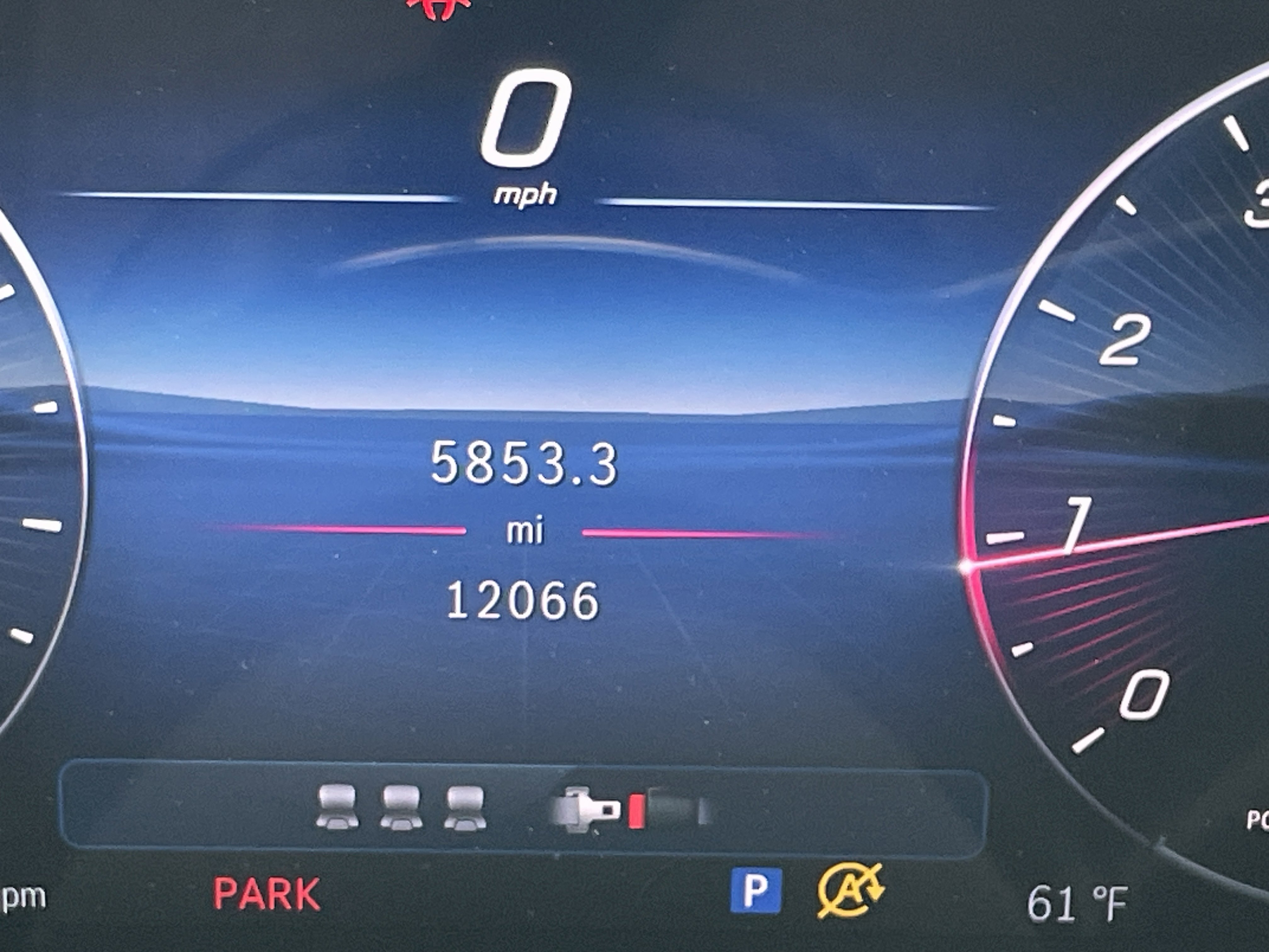 2025 Mercedes-Benz GLC 300