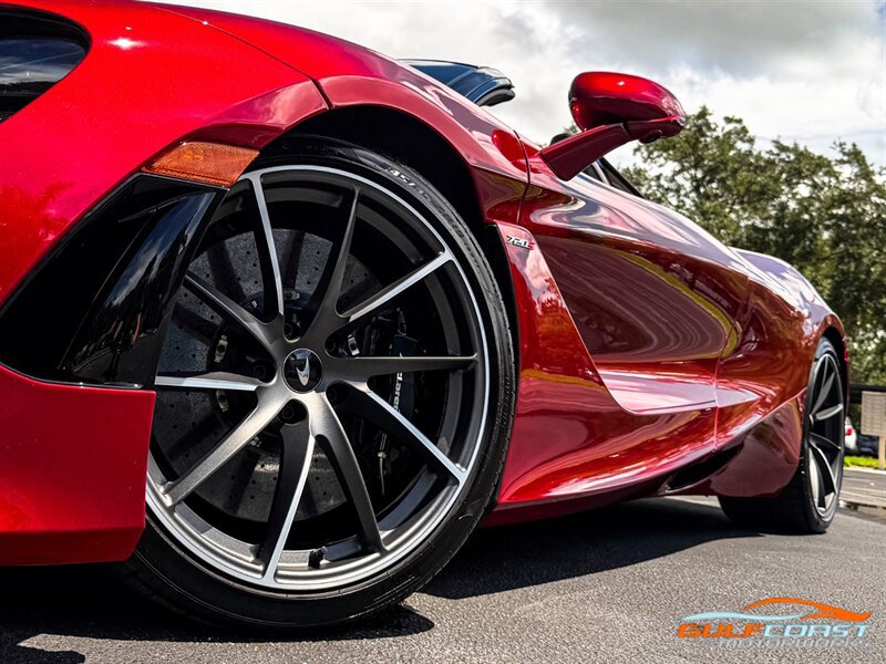 Used 2022 McLaren 720S Spider photo 13
