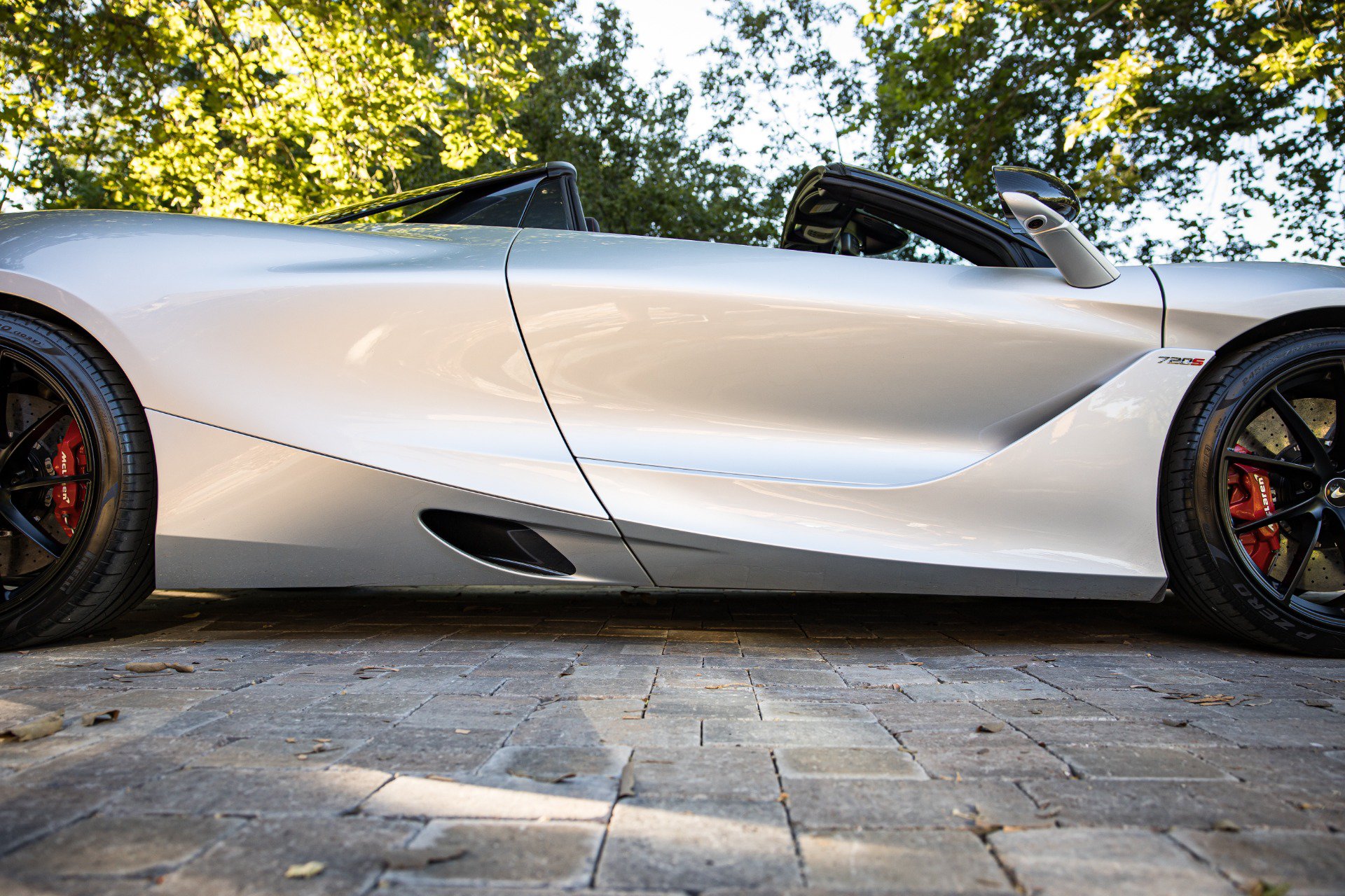 Used 2021 McLaren 720S Performance photo 15