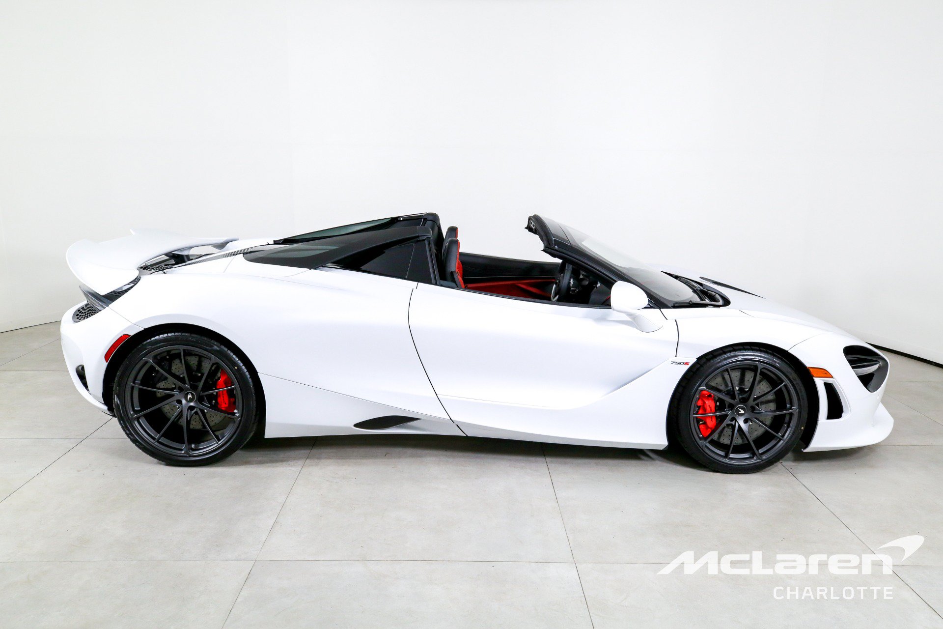 Used 2026 McLaren 750S Spider photo 11