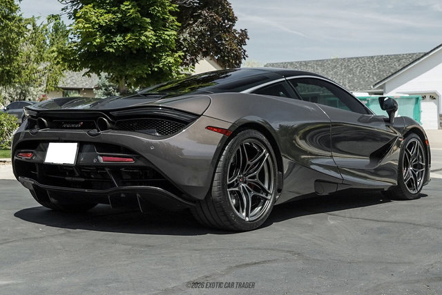 Used 2018 McLaren 720S Luxury photo 8