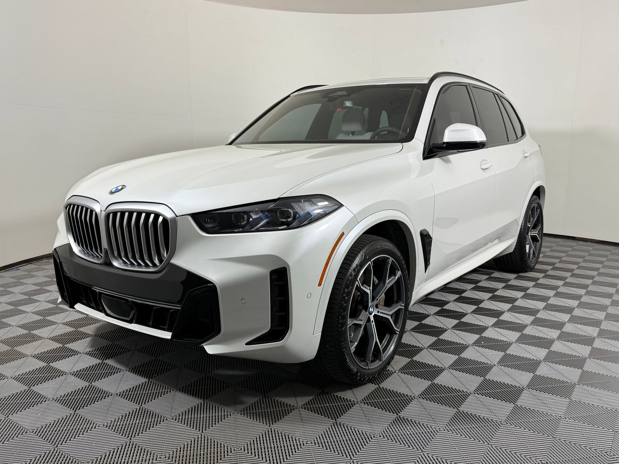2025 BMW X5 sDrive40i