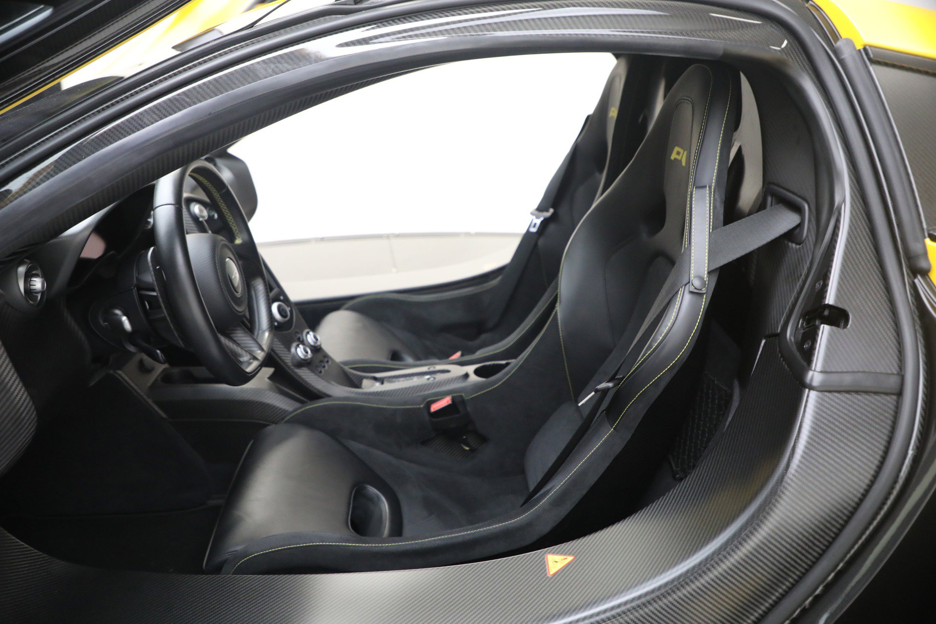 Used 2015 McLaren P1 photo 22