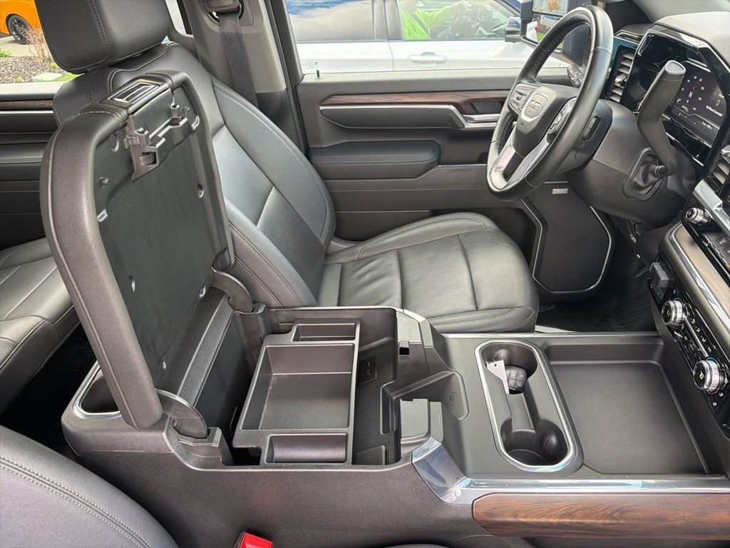 2025 GMC Sierra 2500 SLT