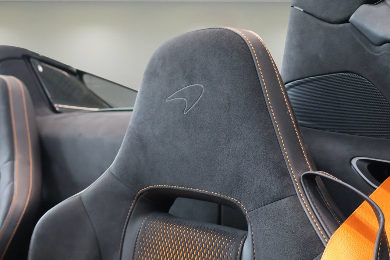 Used 2025 McLaren 750S Spider photo 15