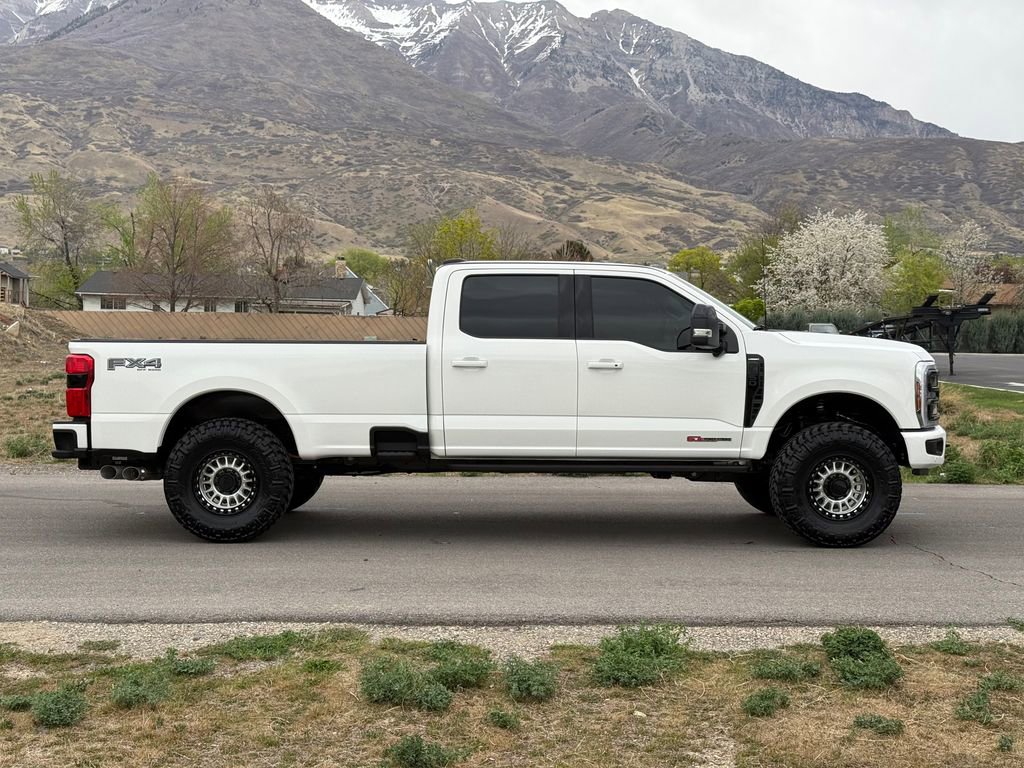 2026 Ford F350 Lariat