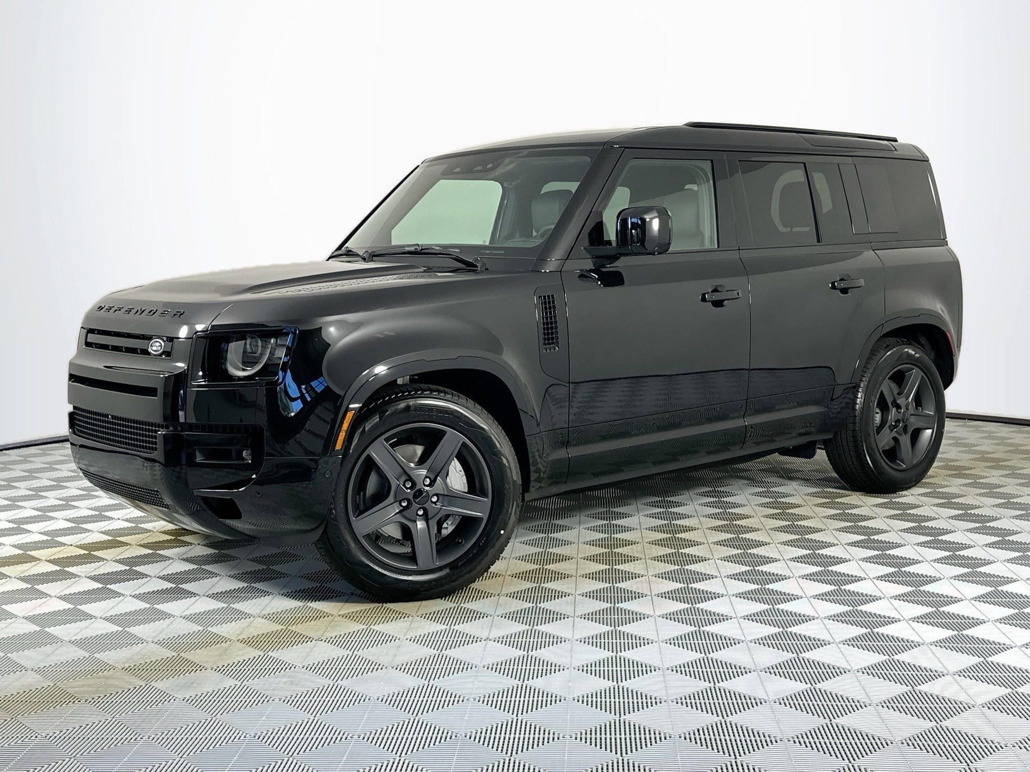 Used 2026 Land Rover Defender 110 X-Dynamic SE