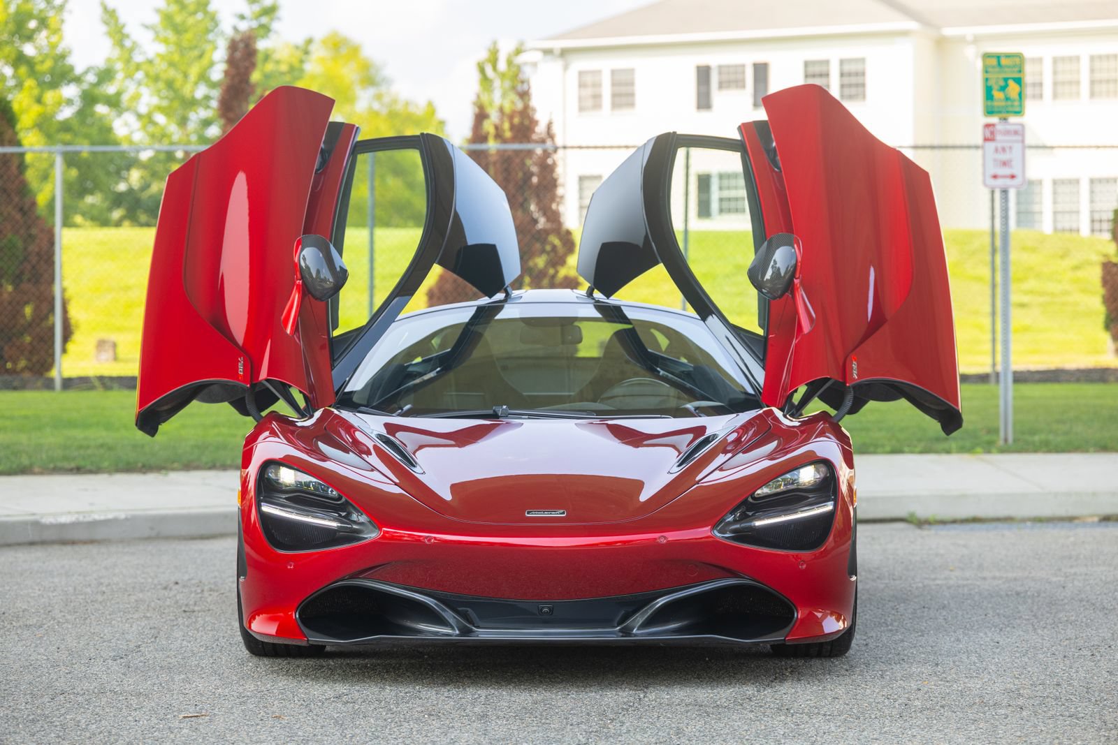 Used 2021 McLaren 720S Performance photo 34