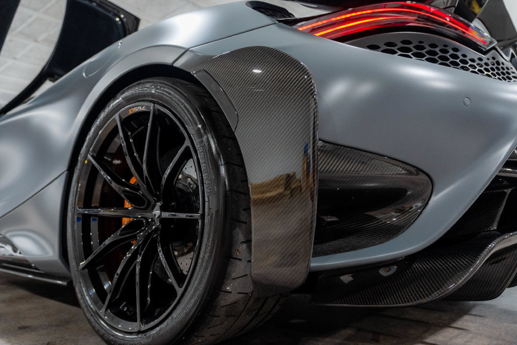 Used 2021 McLaren 765LT photo 39