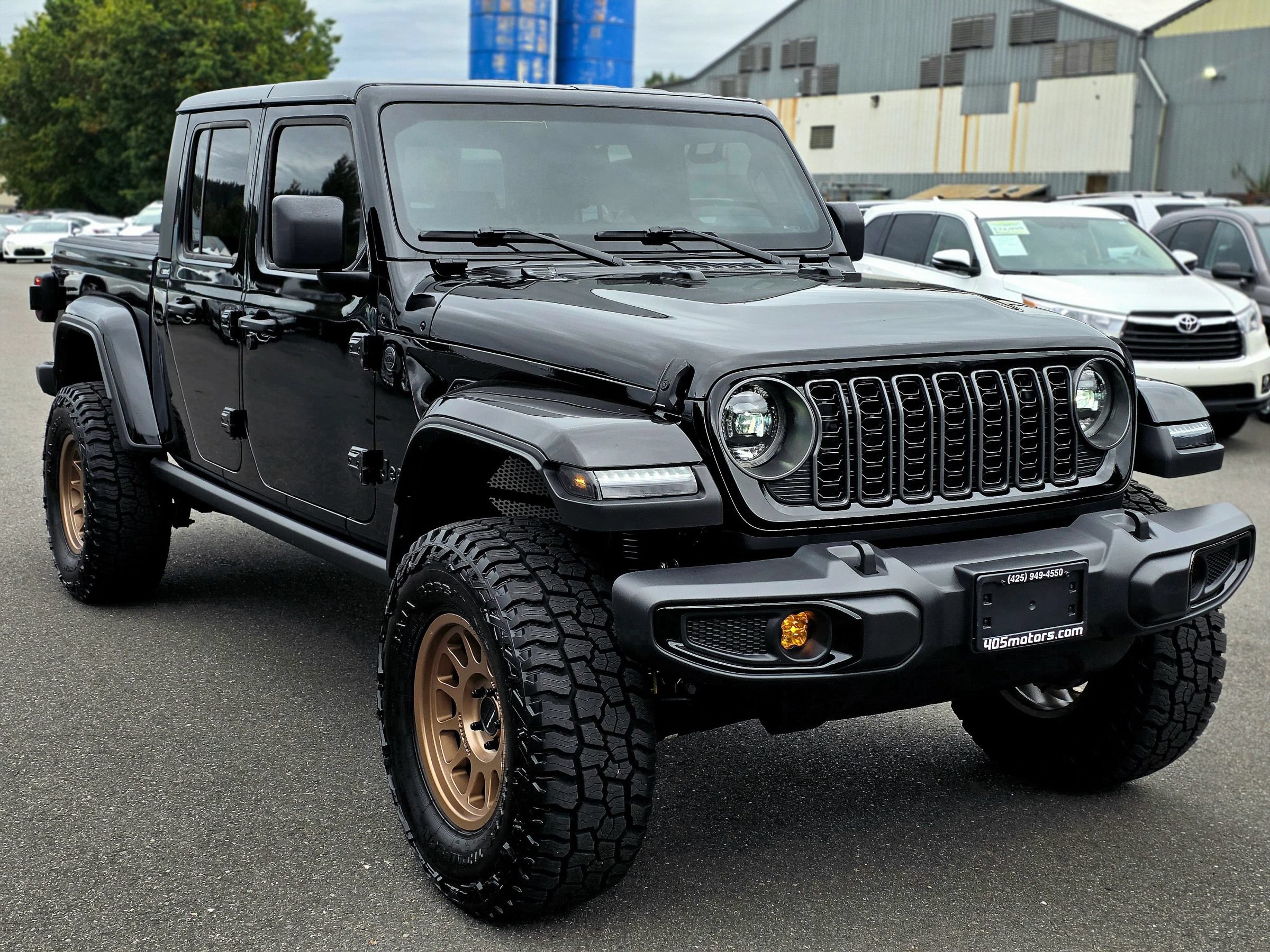 Used 2025 Jeep Gladiator Sport
