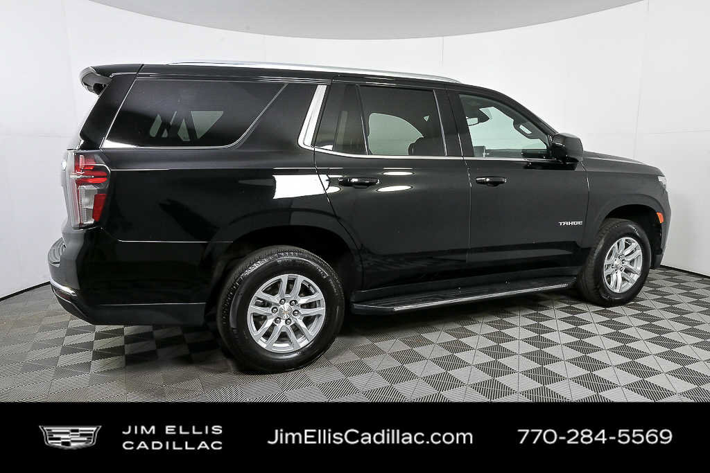 2025 Chevrolet Suburban LT