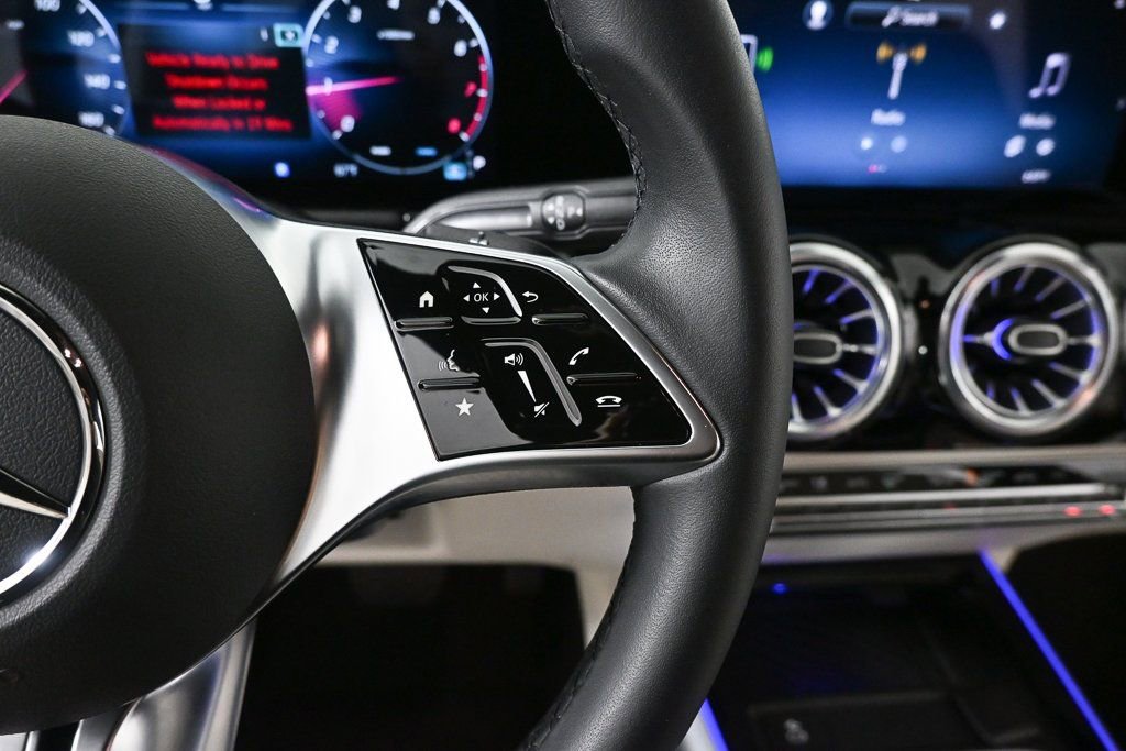 2025 Mercedes-Benz GLA 250