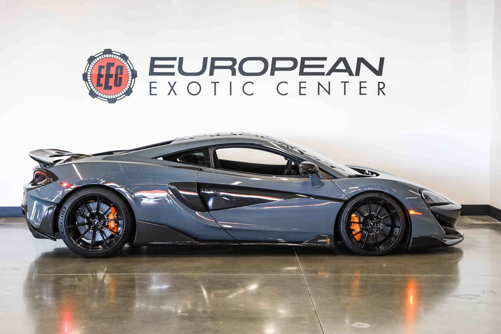 Used 2019 McLaren 600LT photo 14