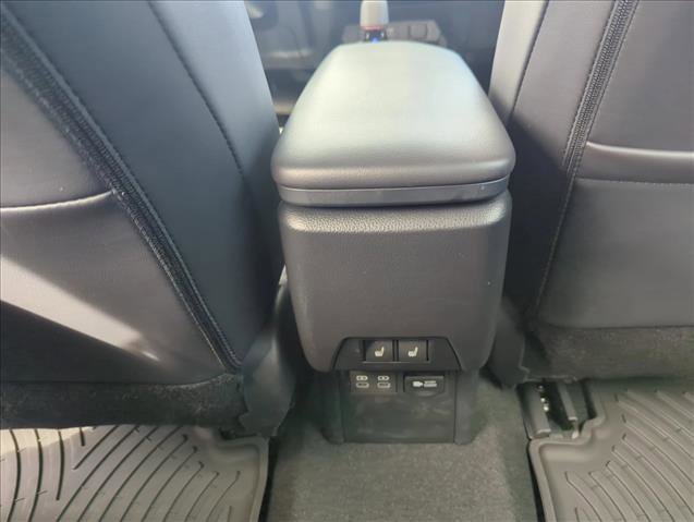 2025 Toyota Prius Plug-In Hybrid