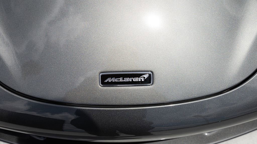 Used 2020 McLaren 720S Performance photo 21