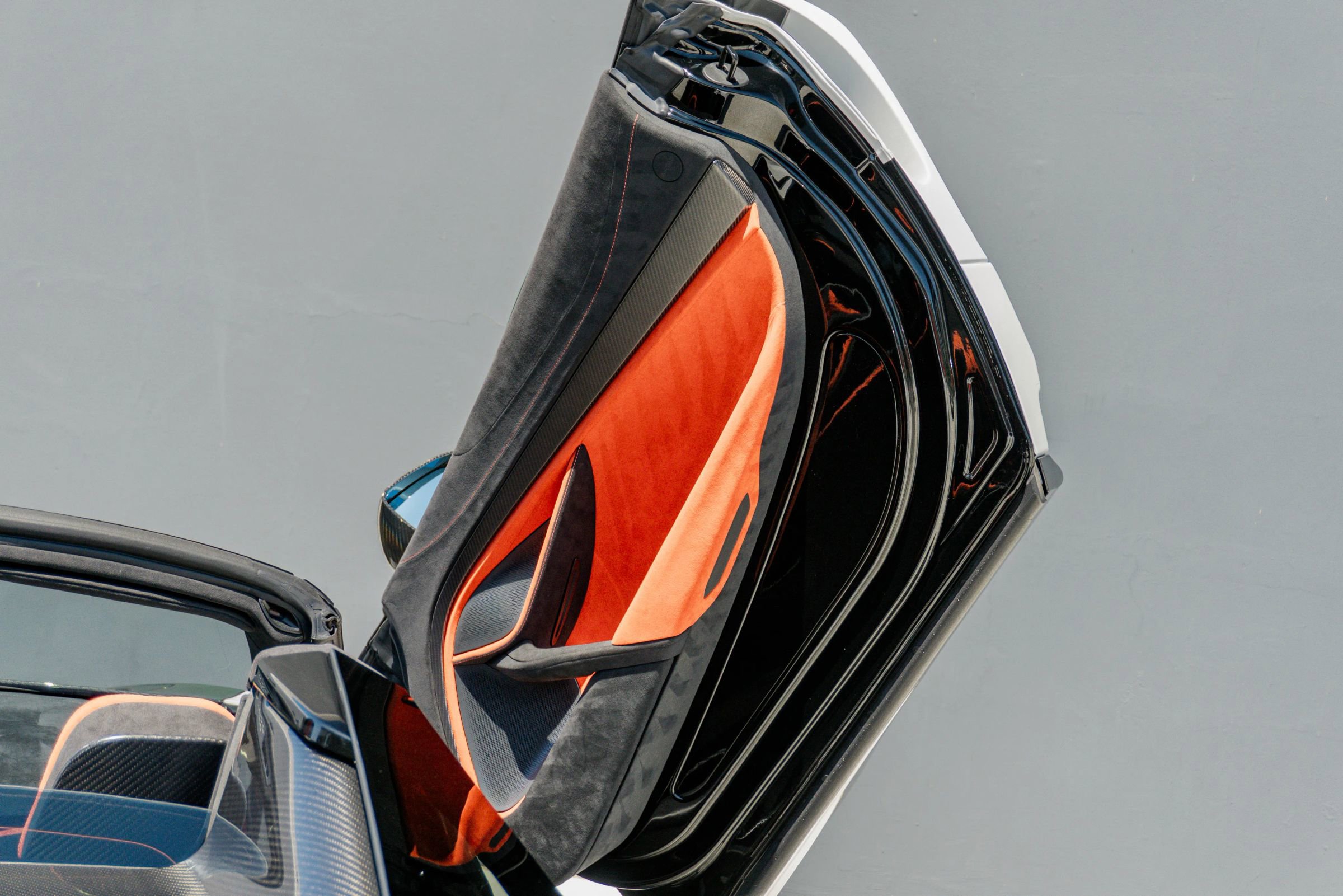 Used 2022 McLaren 765LT photo 79
