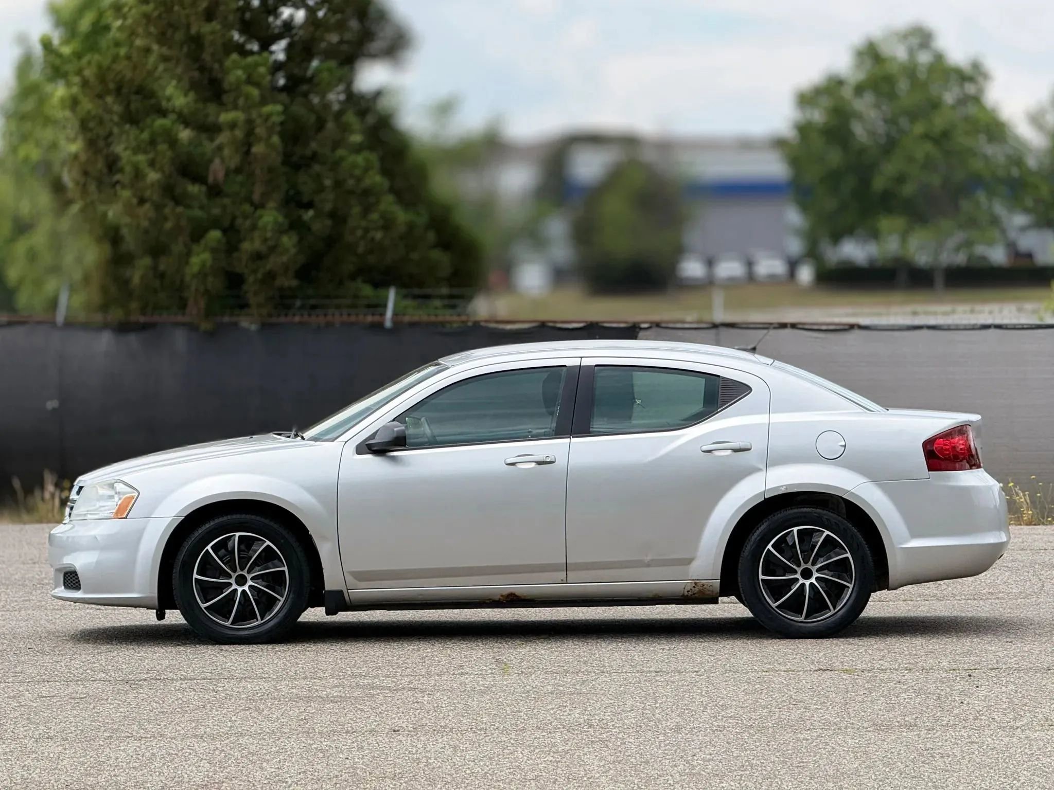 2012 Dodge Avenger SE