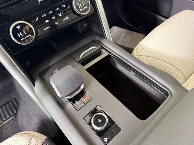 2025 Land Rover Discovery Dynamic SE