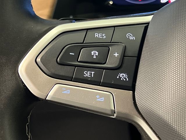 2025 Volkswagen Atlas SE