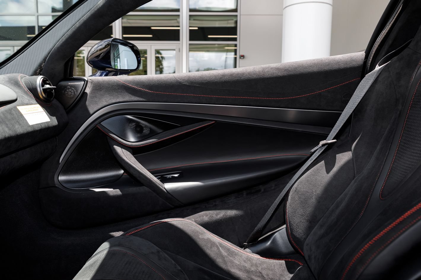 Used 2025 McLaren 750S photo 46