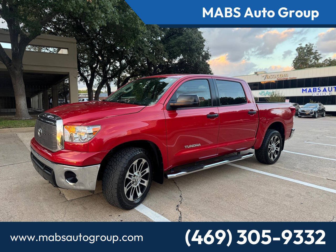 Used 2012 Toyota Tundra 4x4 CrewMax w/ Tow Pkg