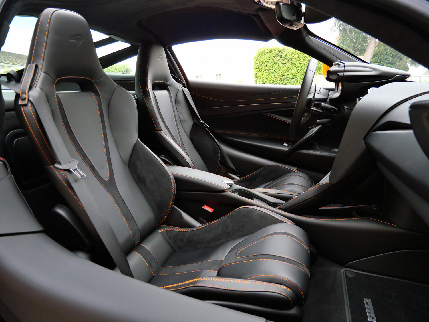 Used 2025 McLaren 750S photo 11