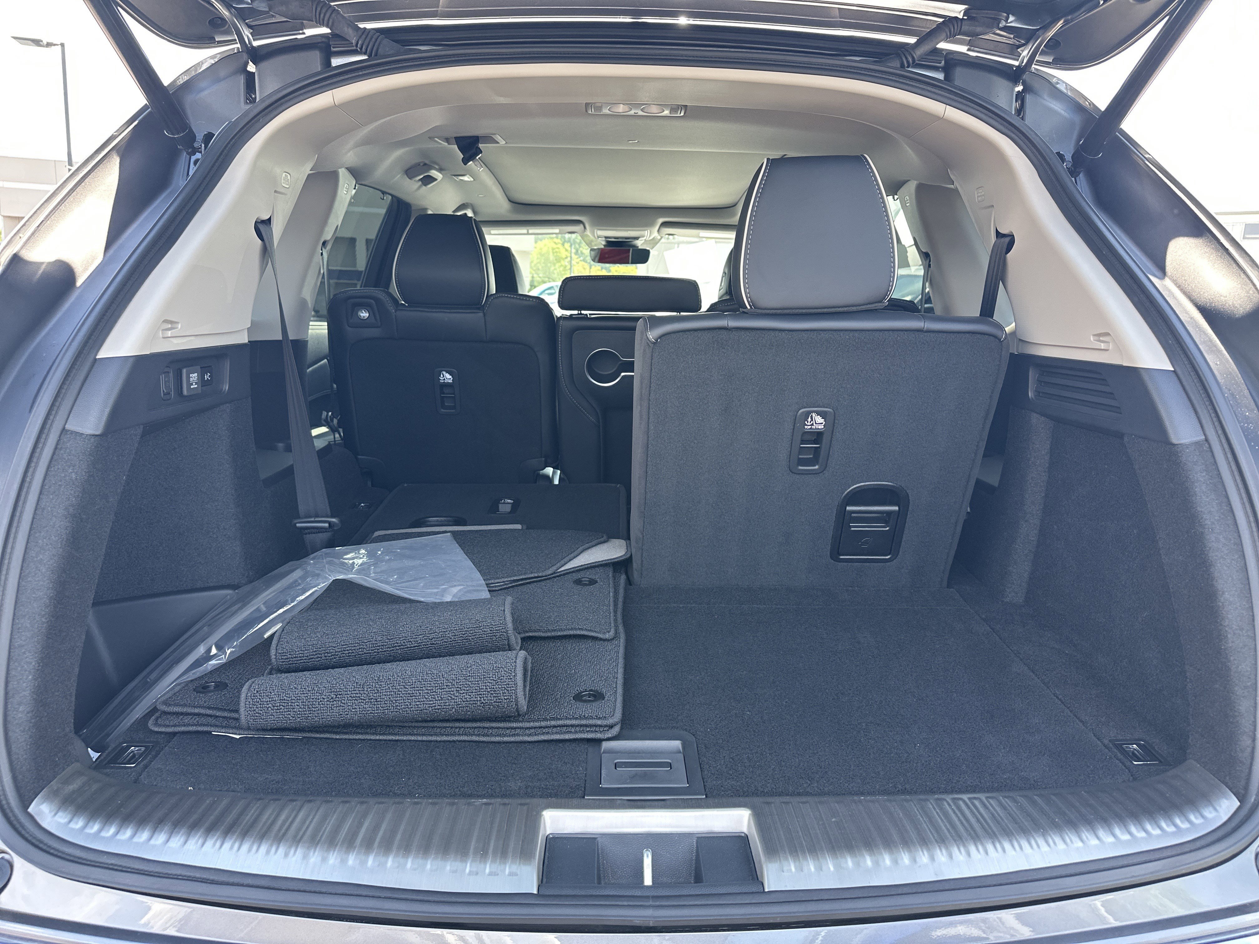 2024 Acura MDX SH-AWD w/ Advance Package