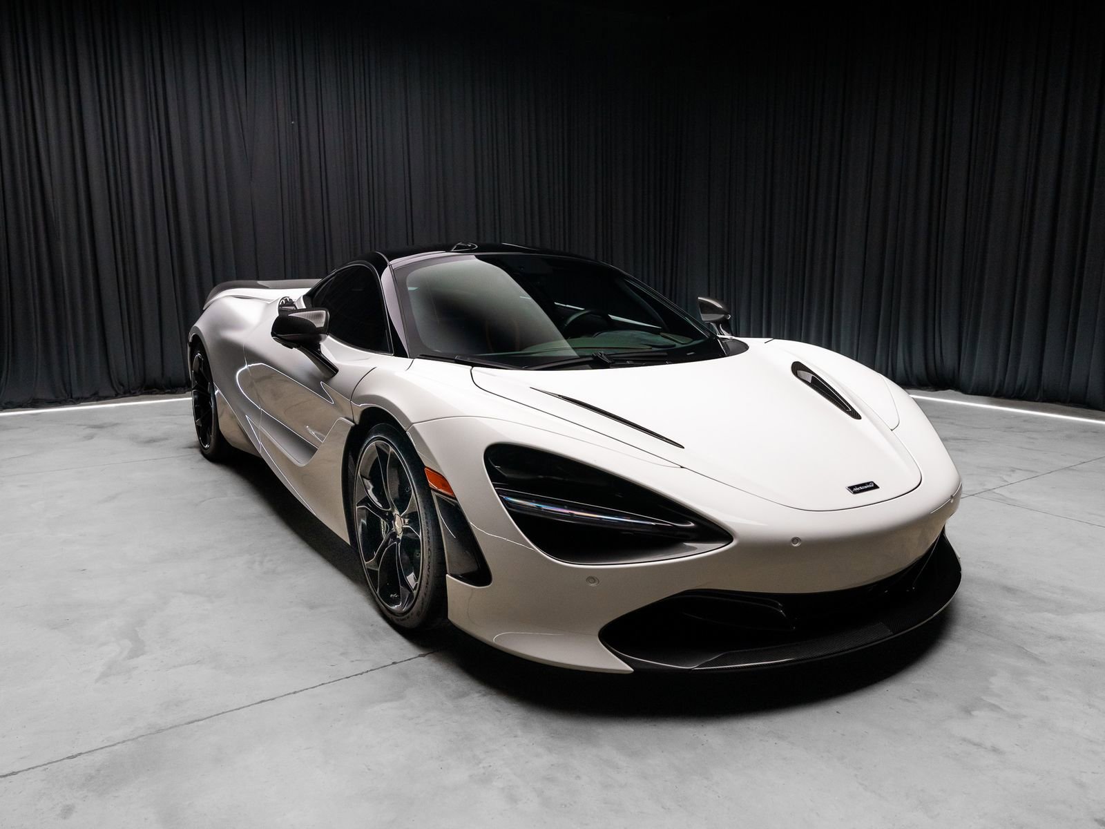 Used 2019 McLaren 720S Performance photo 12