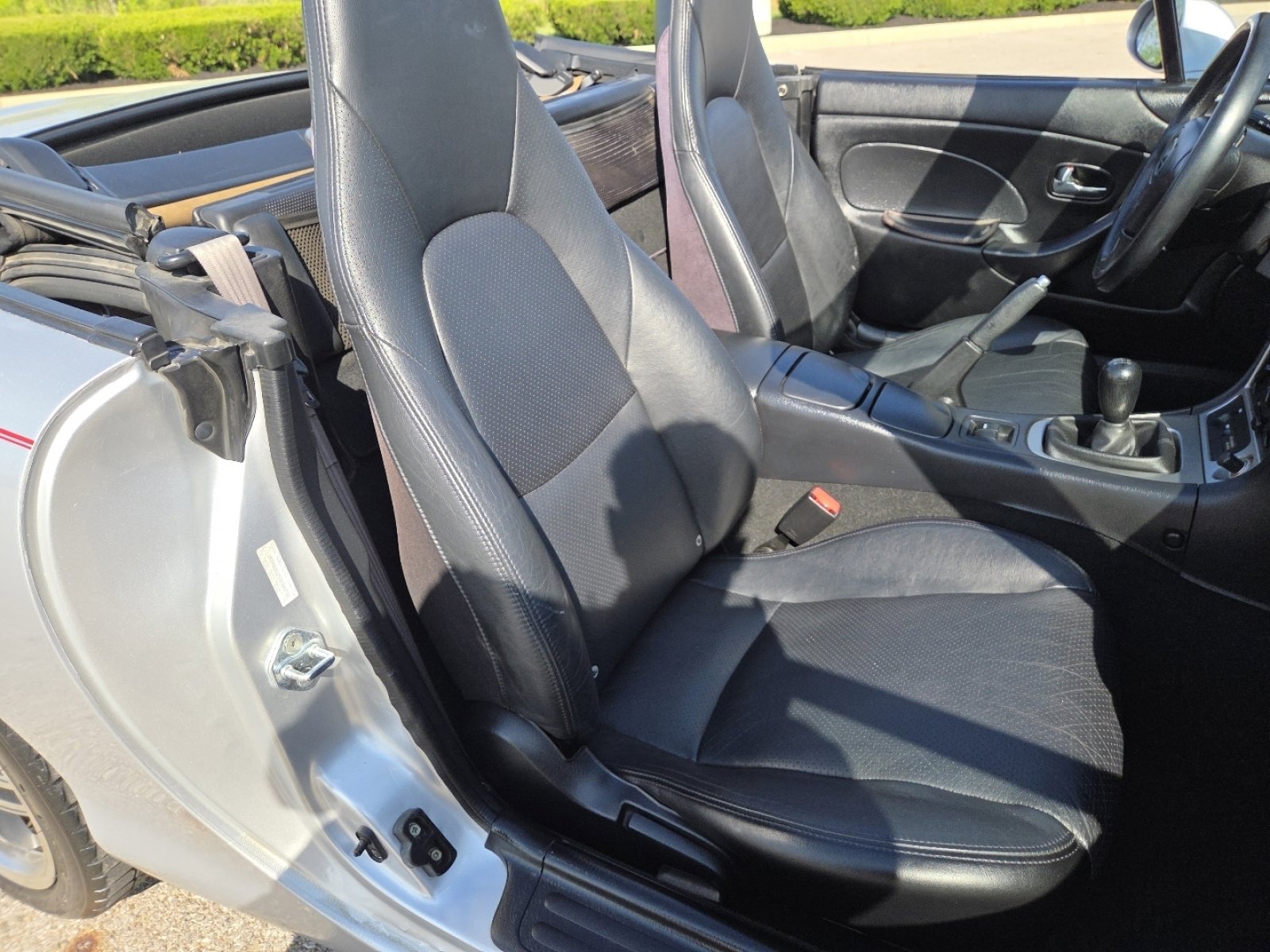 2003 MAZDA MX-5 Miata