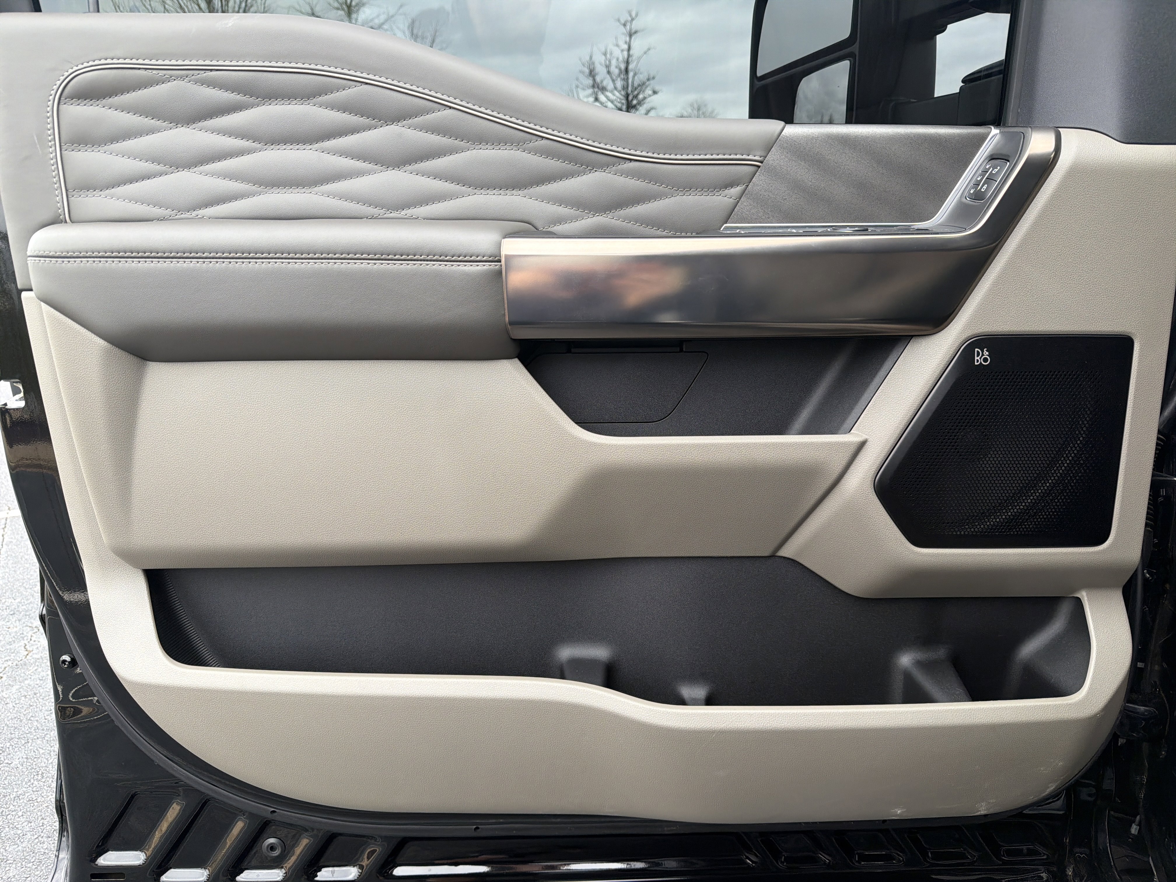 2025 Ford F450 Platinum