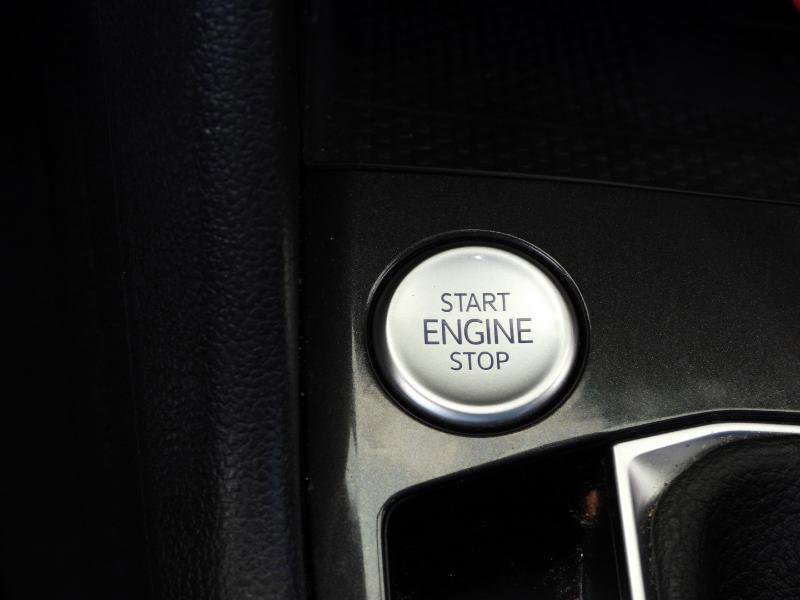 2022 Volkswagen Tiguan SE R-Line