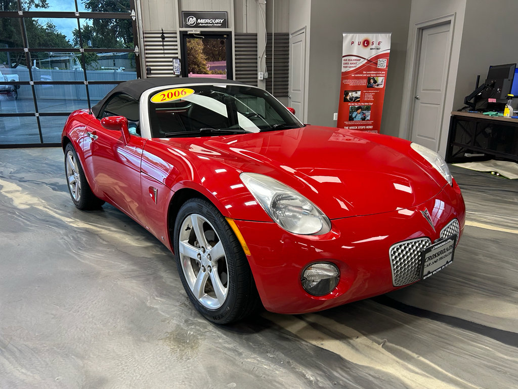 Used 2006 Pontiac Solstice Convertible w/ Premium Package