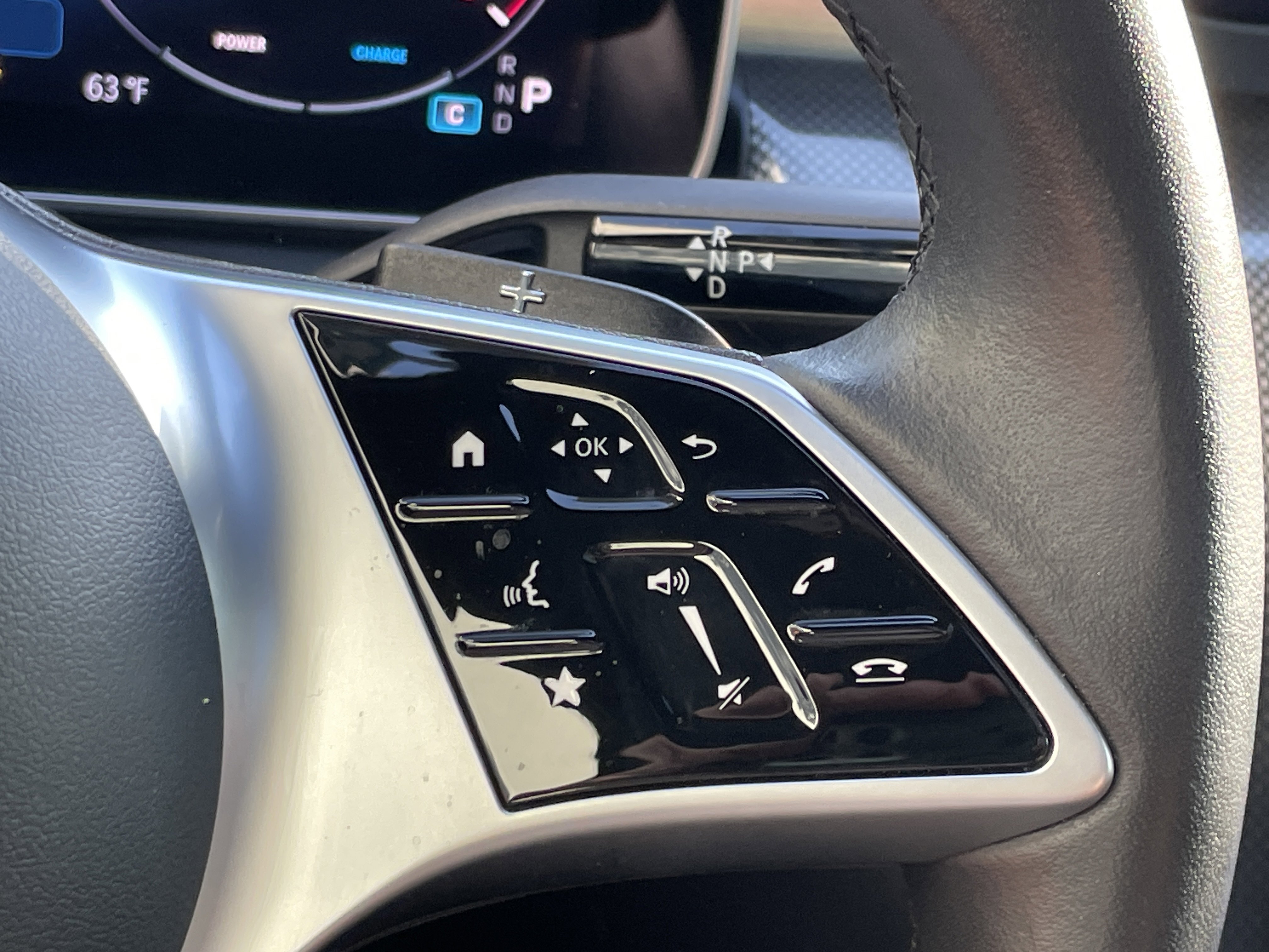 2025 Mercedes-Benz C 300 Sedan