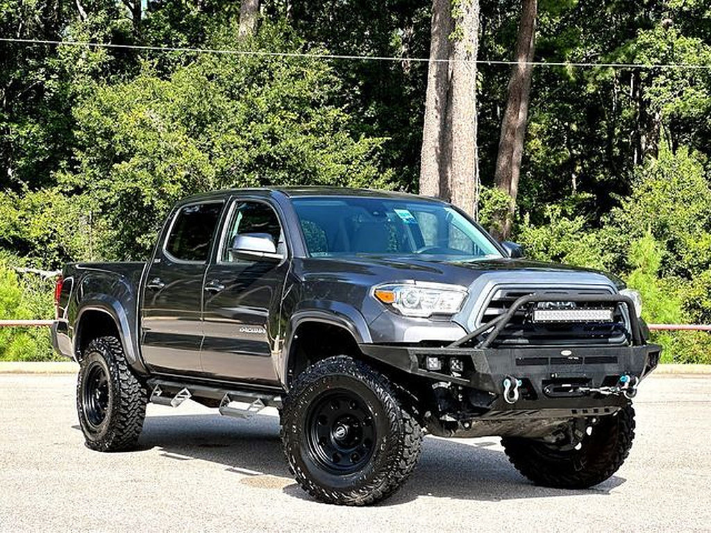 Used 2018 Toyota Tacoma SR5