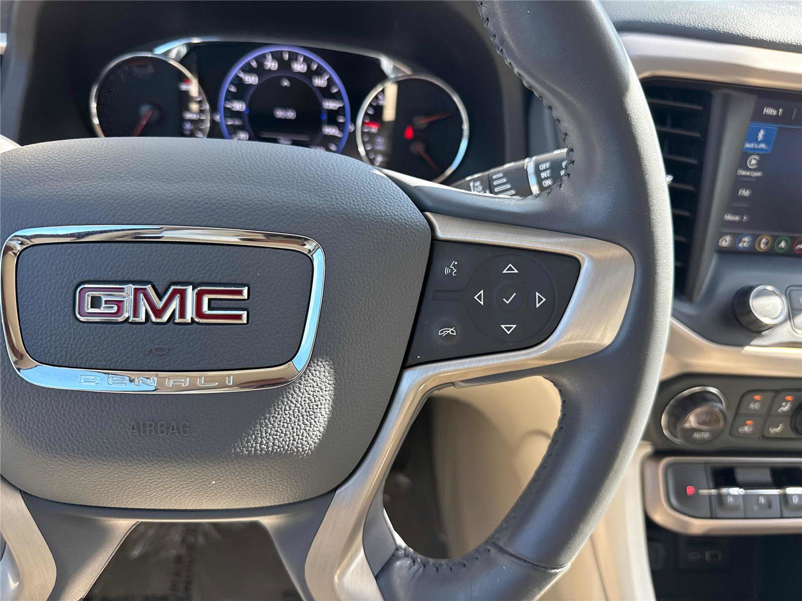 2021 GMC Acadia Denali
