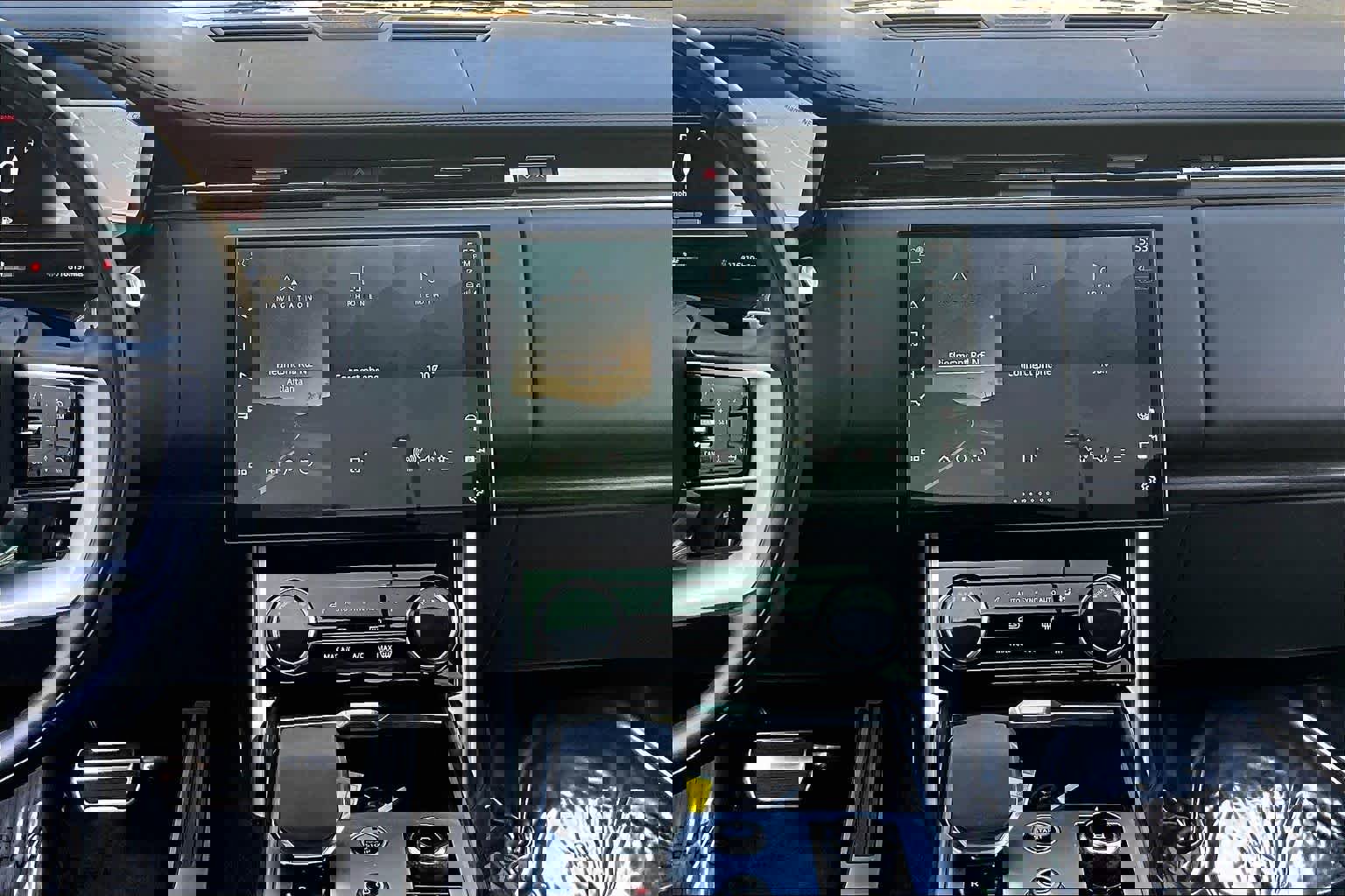 2023 Land Rover Range Rover Long Wheelbase First Edition