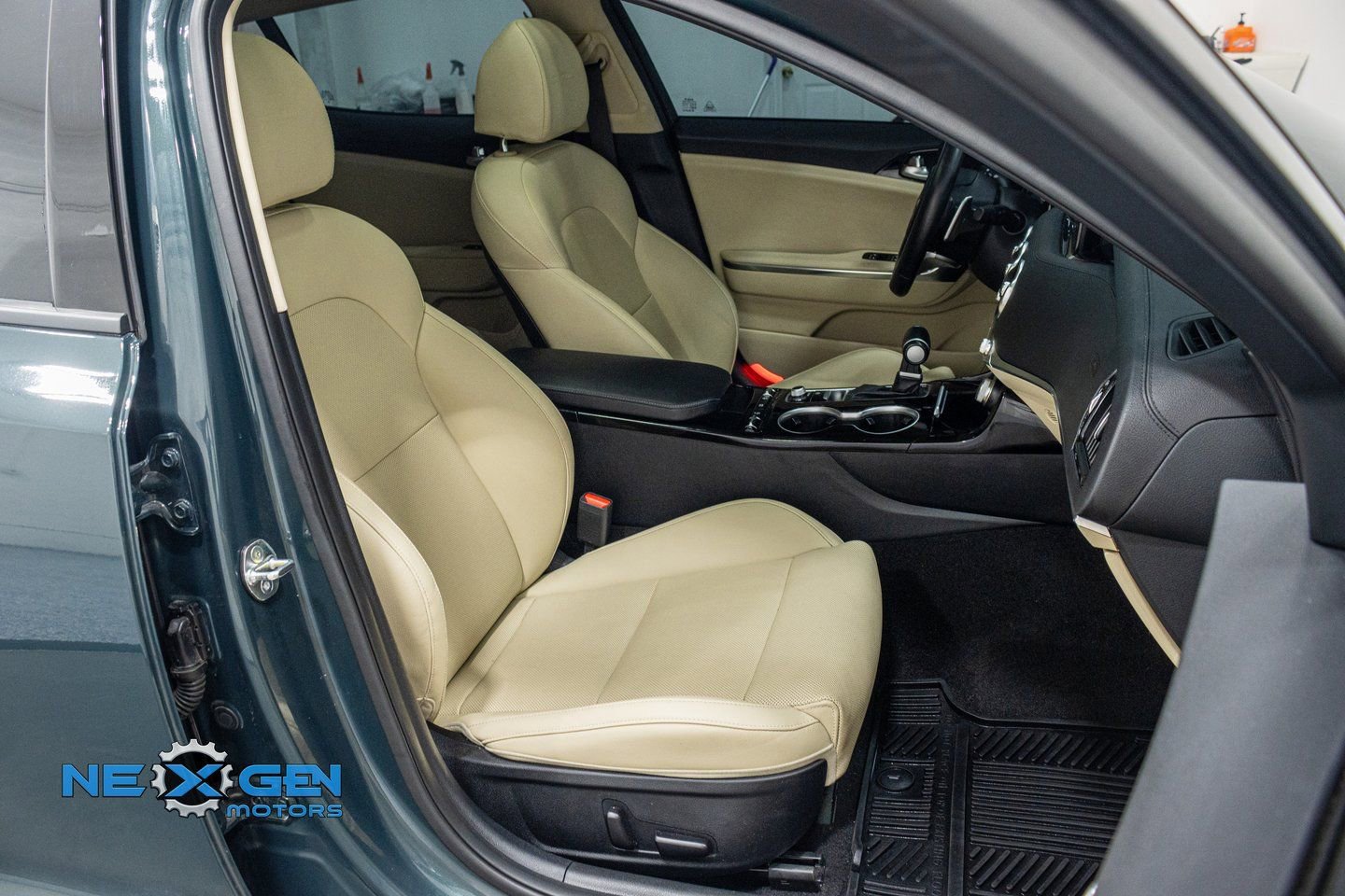 2023 Kia Stinger GT-Line